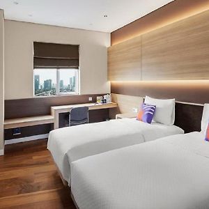 Kamar kembar standard